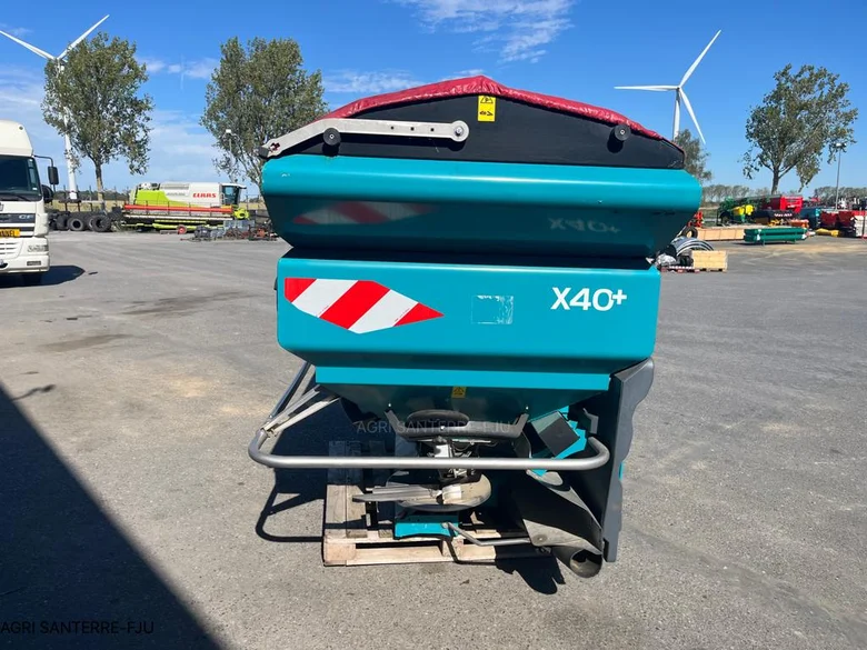 Pulvérisateur et distributeur à engrais SULKY X40 +