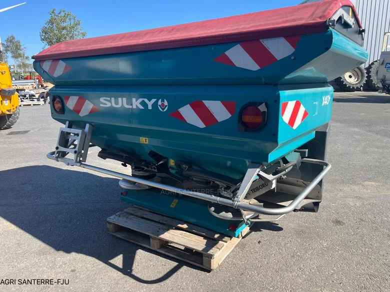 Pulvérisateur et distributeur à engrais SULKY X40 +