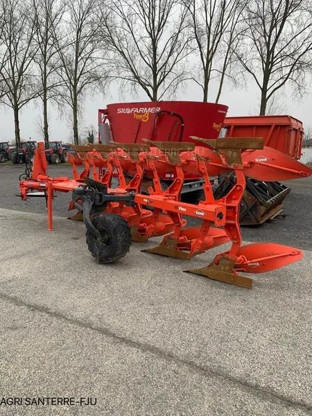 Outil du sol non animé KUHN VARI MASTER 123