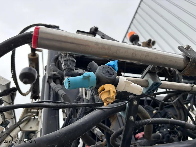 Pulvérisateur et distributeur à engrais ARTEC RS 20