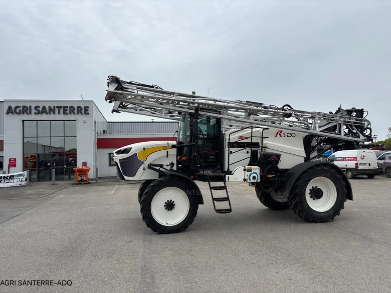 Pulvérisateur et distributeur à engrais ARTEC RS 20