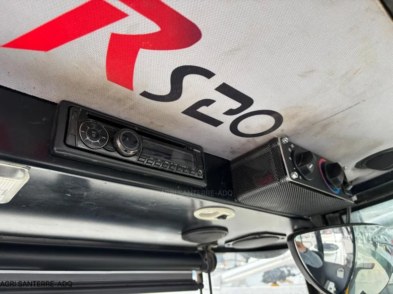 Pulvérisateur et distributeur à engrais ARTEC RS 20