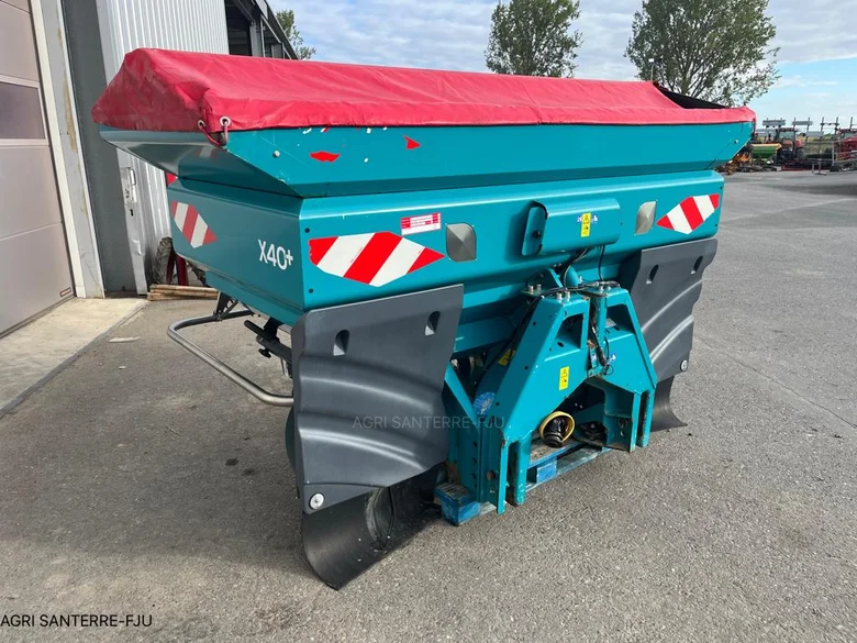 Pulvérisateur et distributeur à engrais SULKY X40 +