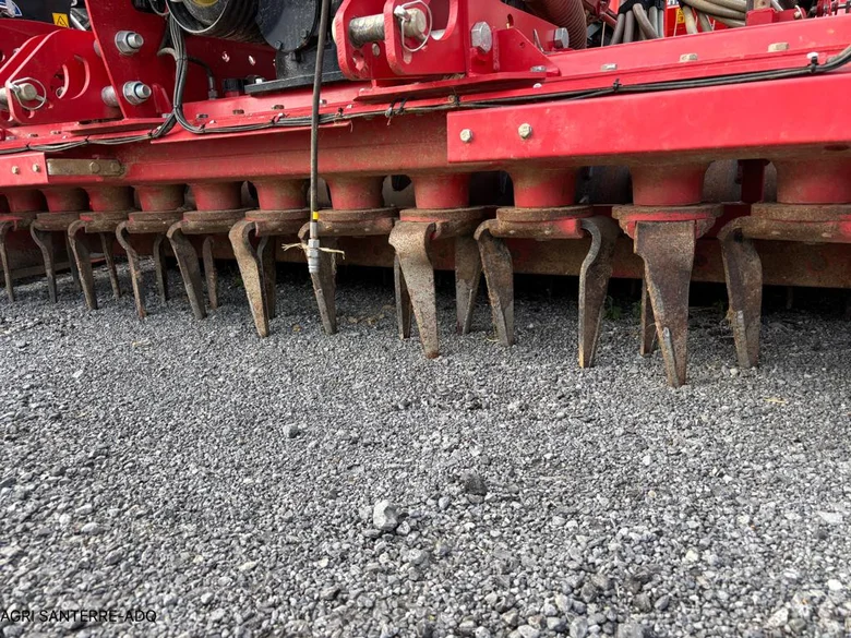Semoir KVERNELAND E-DRILL
