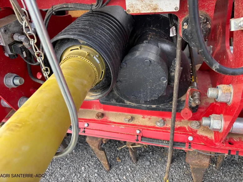 Semoir KVERNELAND E-DRILL