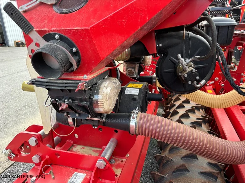 Semoir KVERNELAND E-DRILL