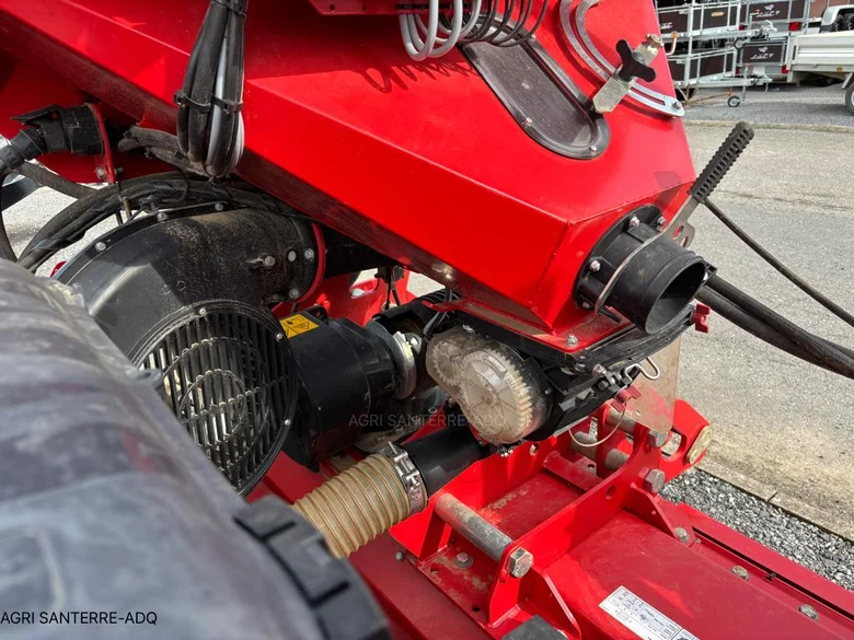 Semoir KVERNELAND E-DRILL