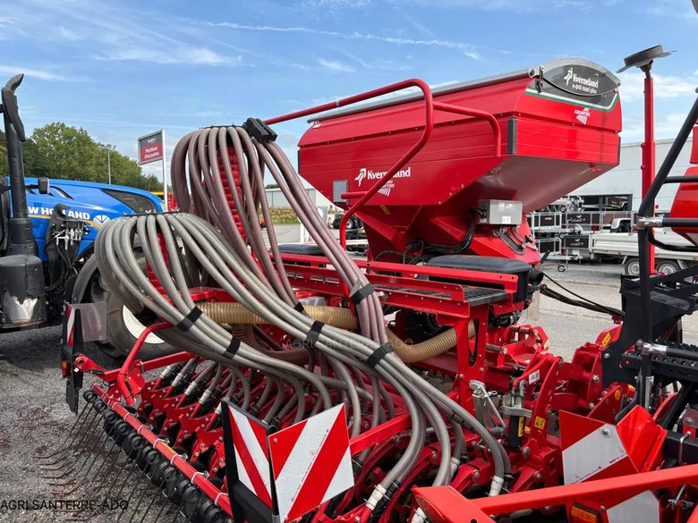Semoir KVERNELAND E-DRILL