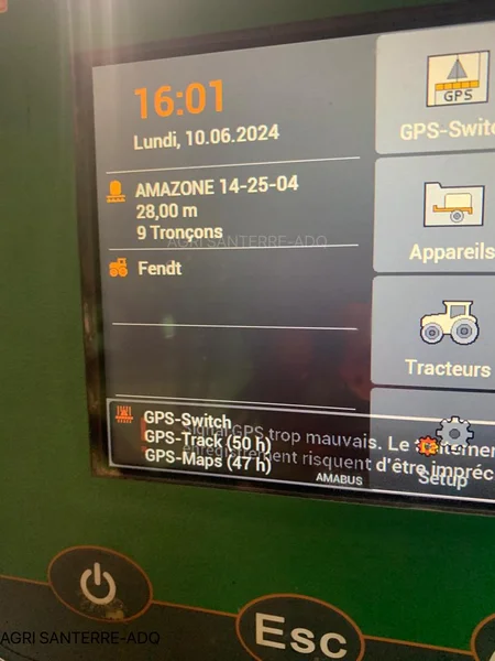 Pulvérisateur et distributeur à engrais AMAZONE UF TWIN 2801