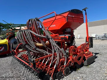 Semoir KUBOTA SD3301