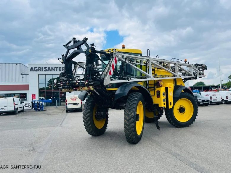 Pulvérisateur et distributeur à engrais ARTEC F40