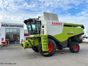 Moissonneuse batteuse CLAAS LEXION 750