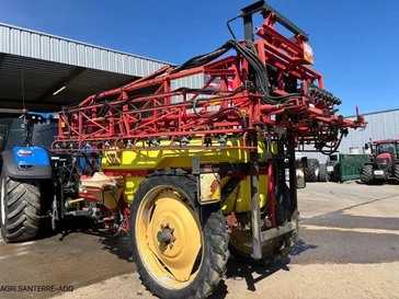 Pulvérisateur et distributeur à engrais VICON MANAGER LS 2504