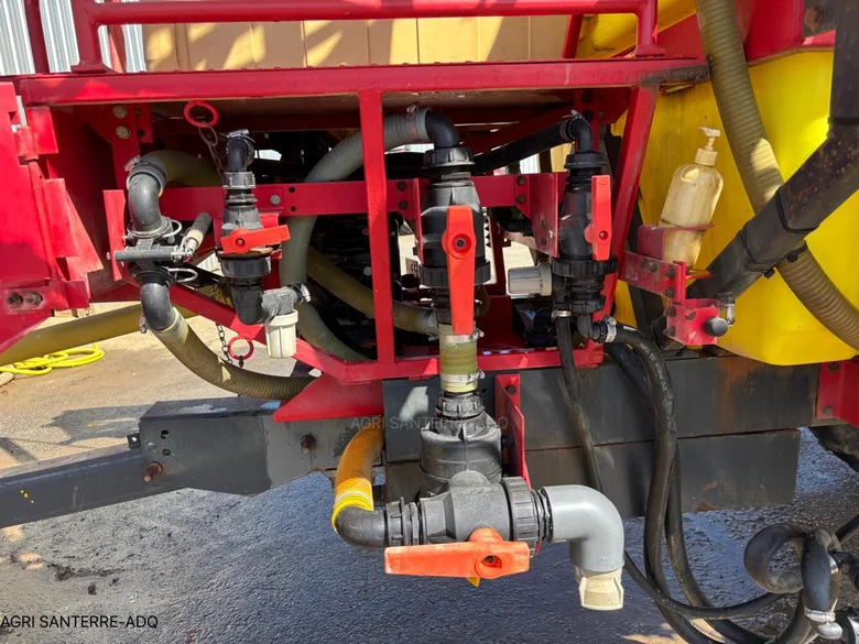 Pulvérisateur et distributeur à engrais VICON MANAGER LS 2504