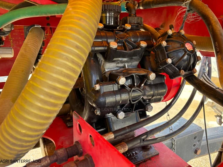 Pulvérisateur et distributeur à engrais VICON MANAGER LS 2504