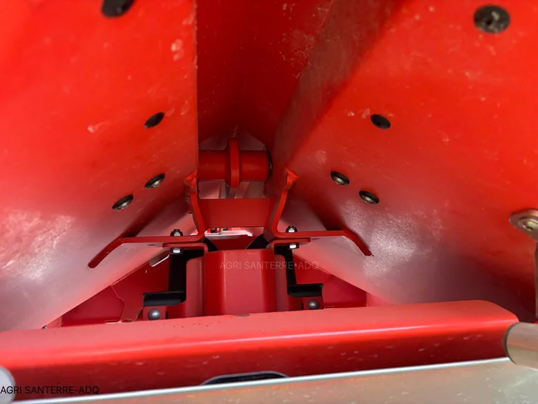 Pulvérisateur et distributeur à engrais KUHN AXIS 50.2 W