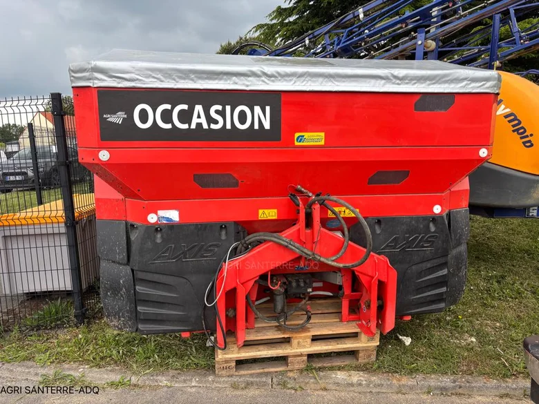 Pulvérisateur et distributeur à engrais KUHN AXIS 50.2 W