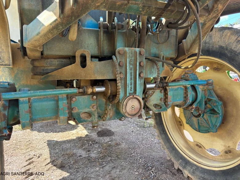 Pulvérisateur et distributeur à engrais MATROT MAESTRIA