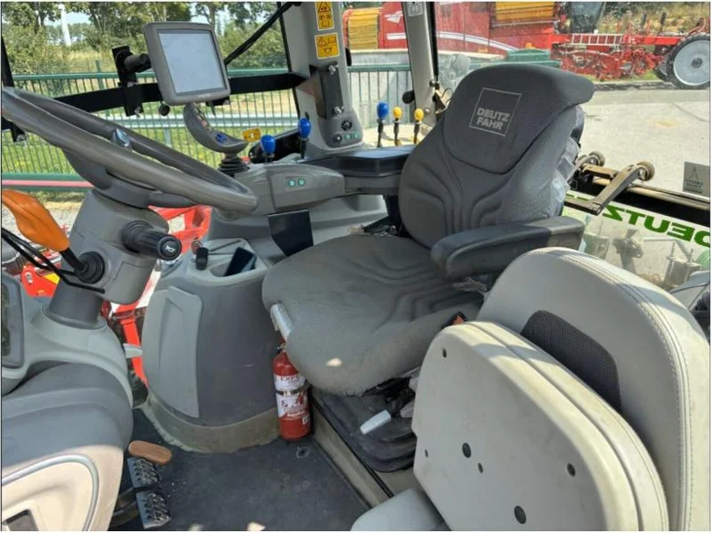 Tracteur DEUTZ FAHR 6205