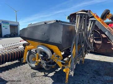 Semoir AGRISEM DSF 2500