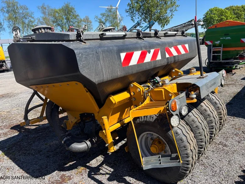 Semoir AGRISEM DSF 2500