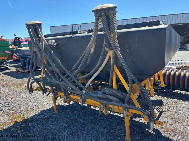 Semoir AGRISEM DSF 2500