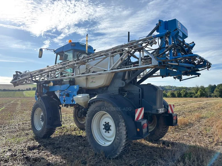 Pulvérisateur et distributeur à engrais EVRARD ALPHA