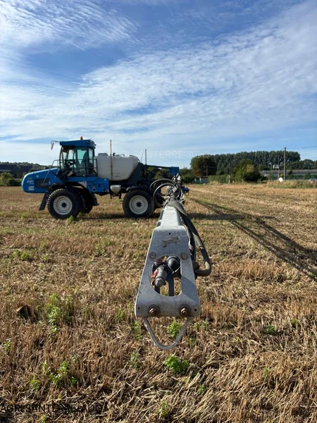 Pulvérisateur et distributeur à engrais EVRARD ALPHA