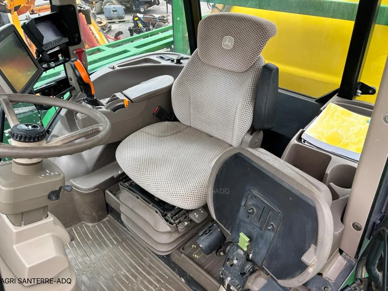 Pulvérisateur et distributeur à engrais JOHN-DEERE R4040