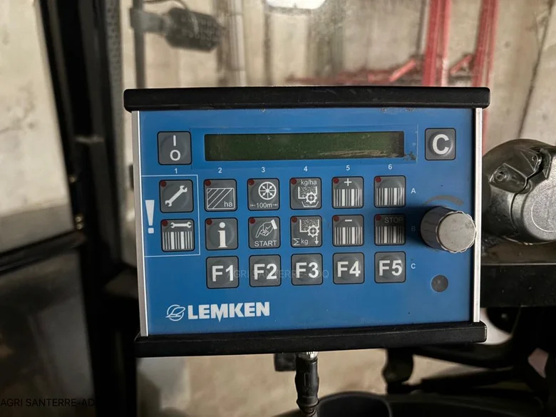 Semoir LEMKEN SOLITAIRE 8