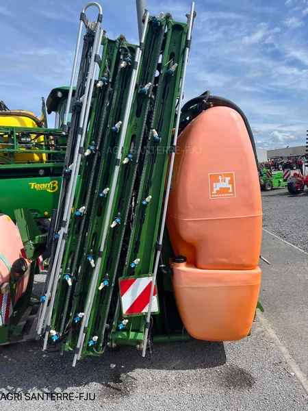 Pulvérisateur et distributeur à engrais AMAZONE UF TWIN 2801