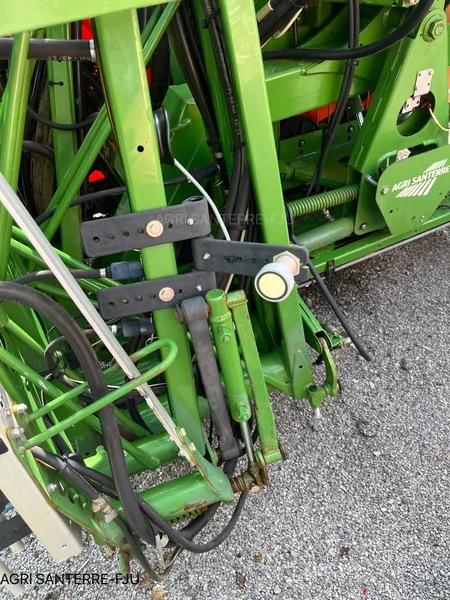 Pulvérisateur et distributeur à engrais AMAZONE UF TWIN 2801