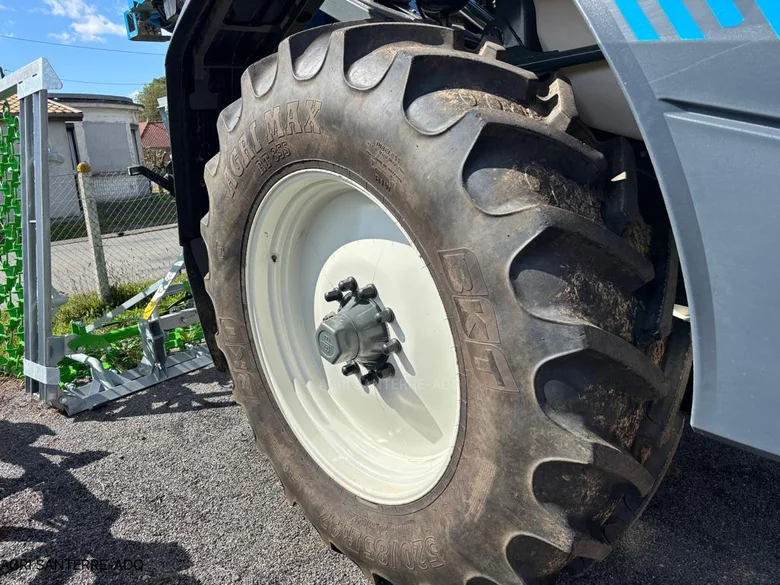 Pulvérisateur et distributeur à engrais EVRARD METEOR