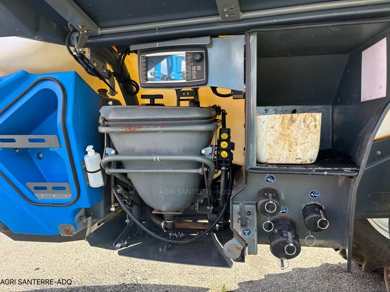 Pulvérisateur et distributeur à engrais EVRARD METEOR