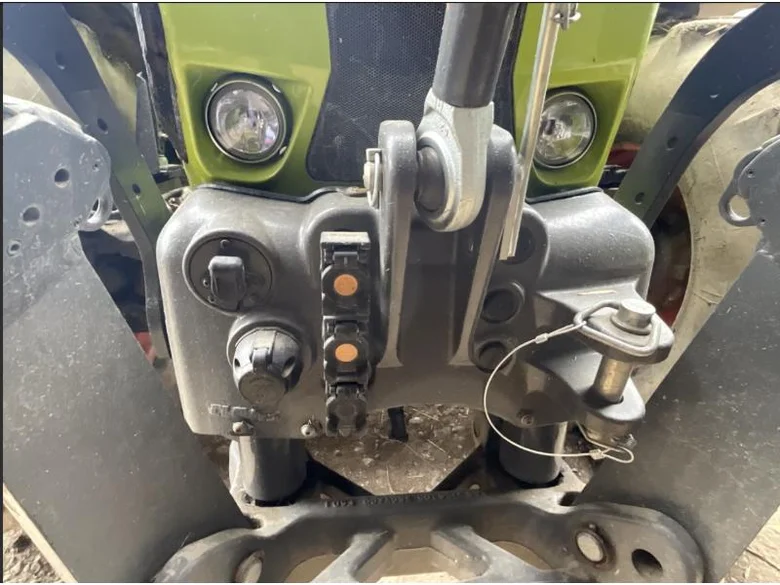 Tracteur CLAAS ARION 650