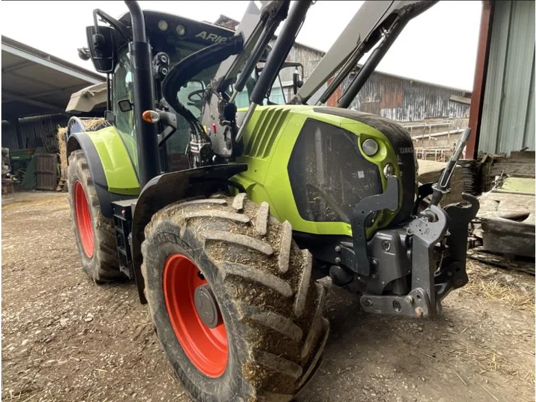 Tracteur CLAAS ARION 650
