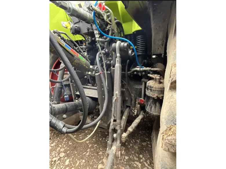 Tracteur CLAAS ARION 650