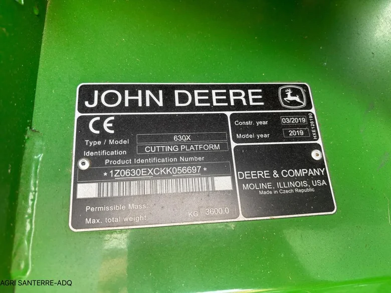Moissonneuse batteuse JOHN-DEERE T660