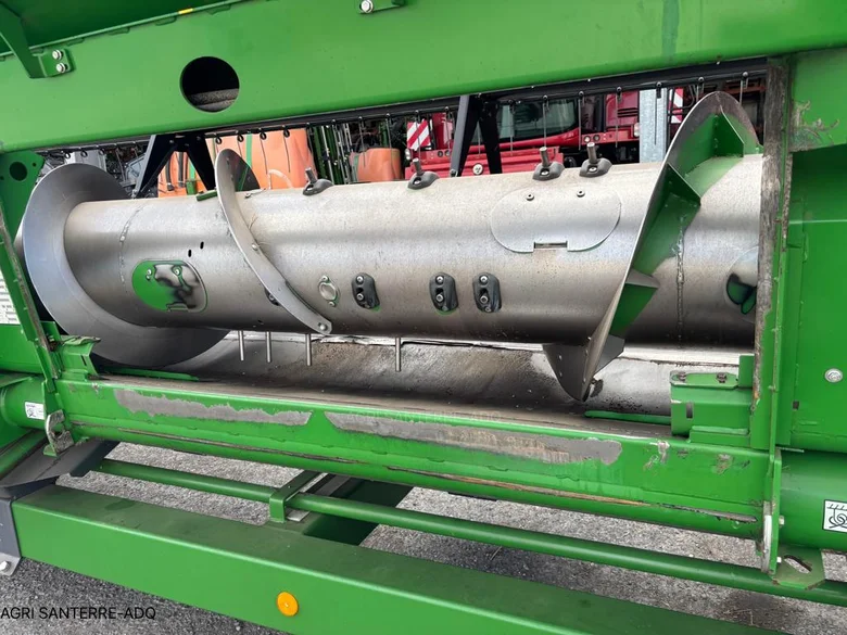Moissonneuse batteuse JOHN-DEERE T660