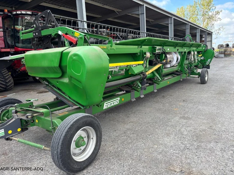 Moissonneuse batteuse JOHN-DEERE T660