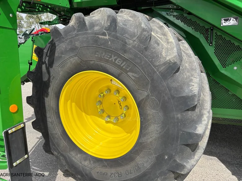 Moissonneuse batteuse JOHN-DEERE T660