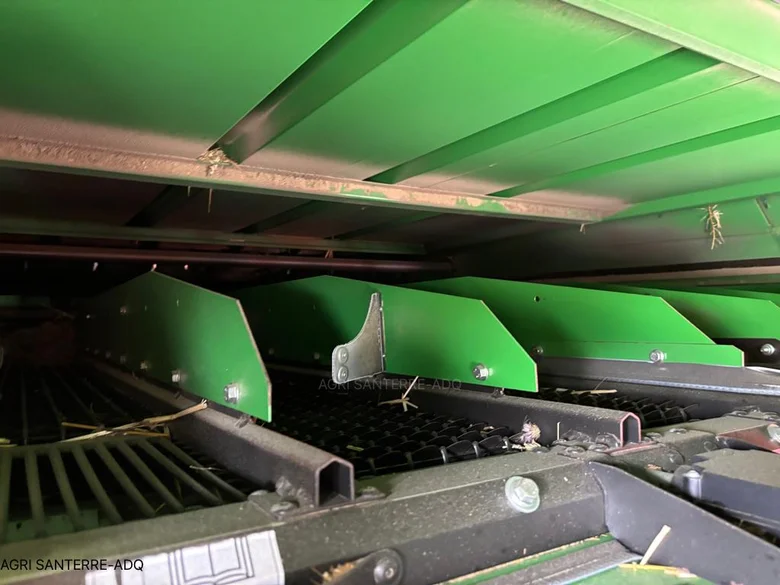 Moissonneuse batteuse JOHN-DEERE T660