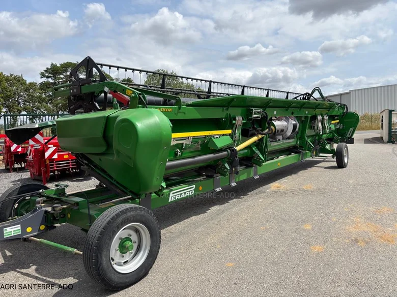 Moissonneuse batteuse JOHN-DEERE T660