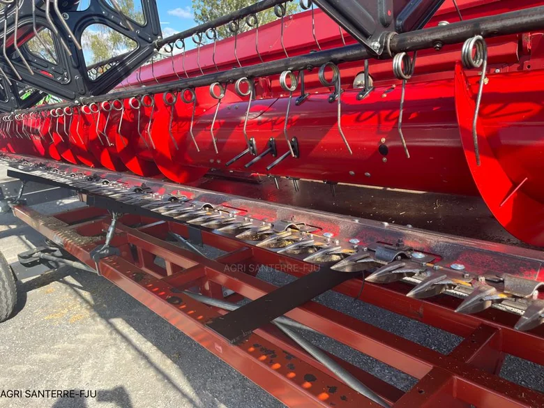 Moissonneuse batteuse CASE IH AXIAL-FLOW 8240