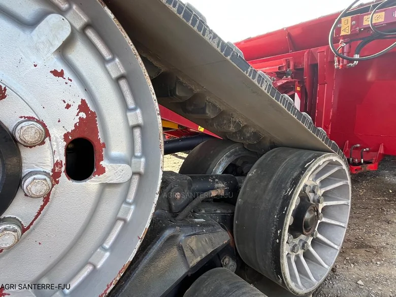 Moissonneuse batteuse CASE IH AXIAL-FLOW 8240