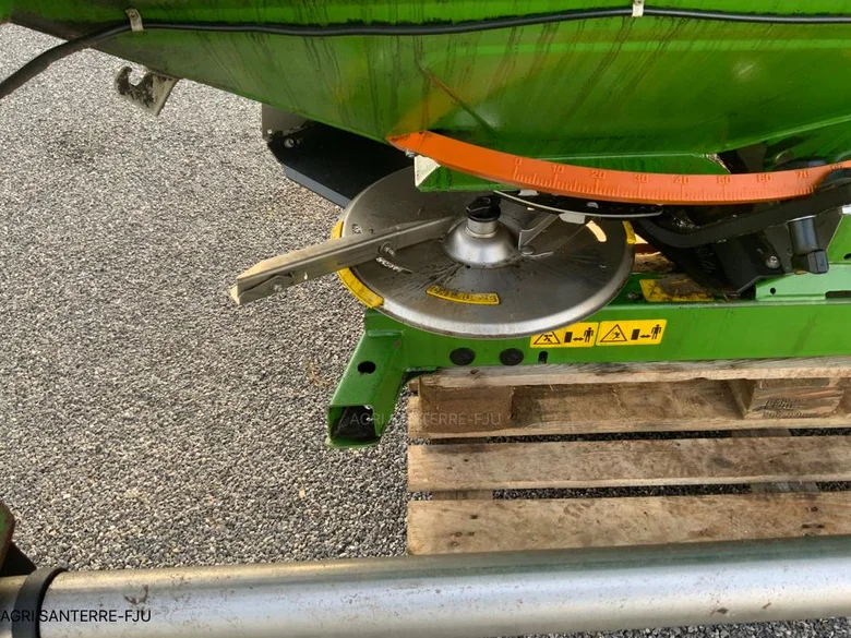 Pulvérisateur et distributeur à engrais AMAZONE ZAM NOVIX 2200