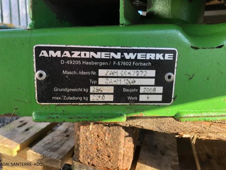 Pulvérisateur et distributeur à engrais AMAZONE ZAM NOVIX 2200