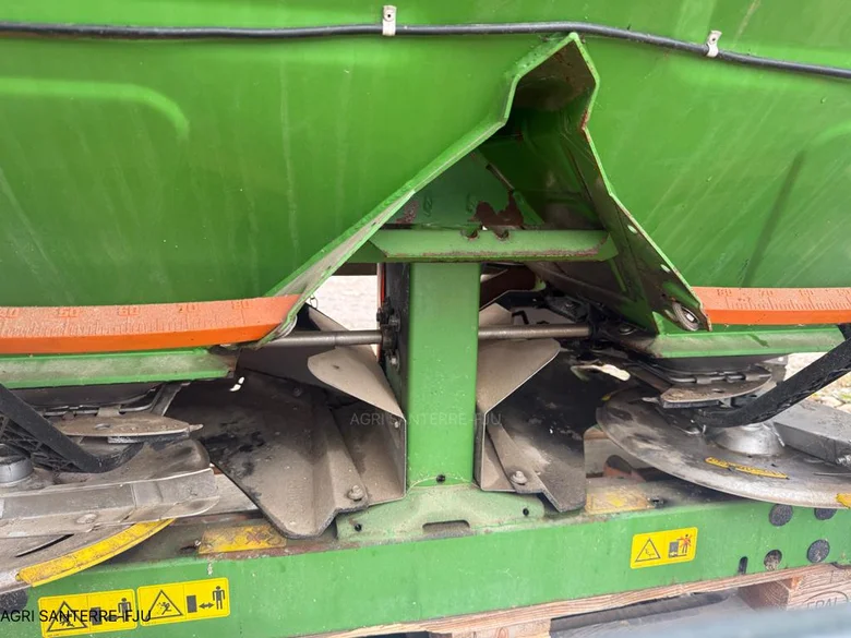 Pulvérisateur et distributeur à engrais AMAZONE ZAM NOVIX 2200