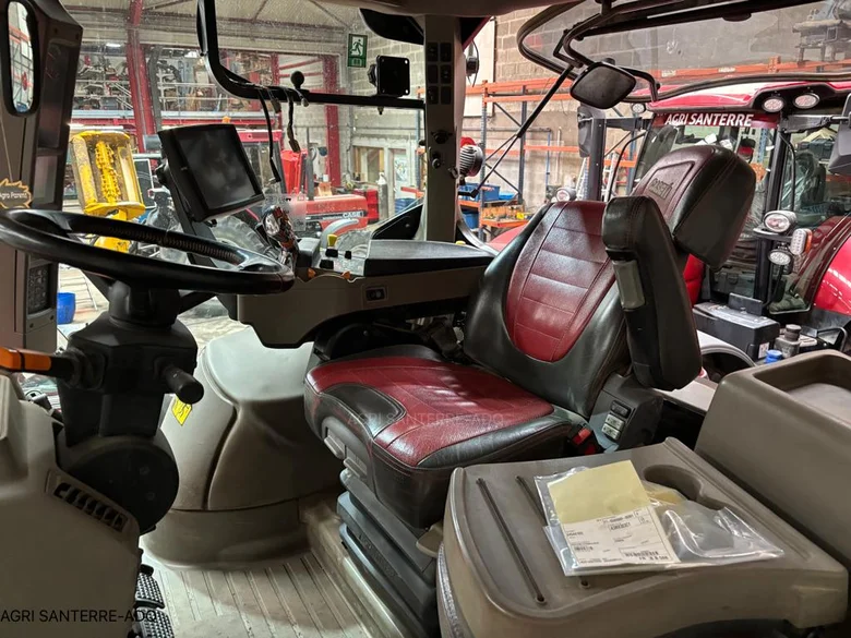 Tracteur CASE IH OPTUM 300 CVX