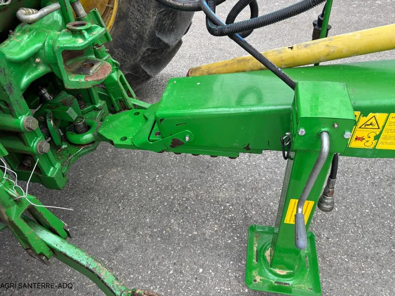 Pulvérisateur et distributeur à engrais JOHN-DEERE 732
